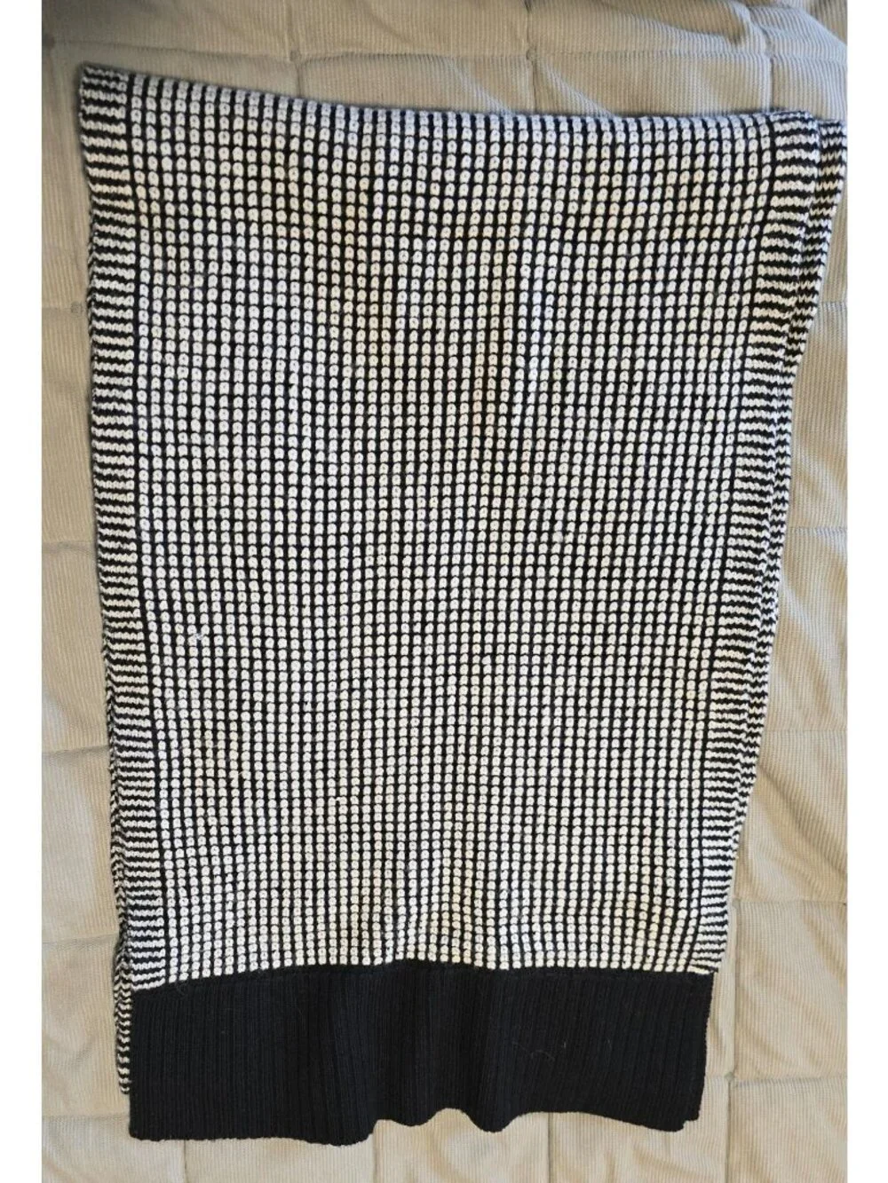 Eileen Fisher Black & White Merino Wool Knit Scarf old money classic academia